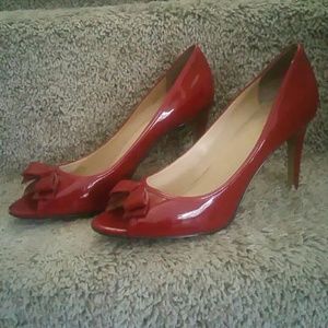 Enzo Angiolini Red patent peep toe pumps size 10